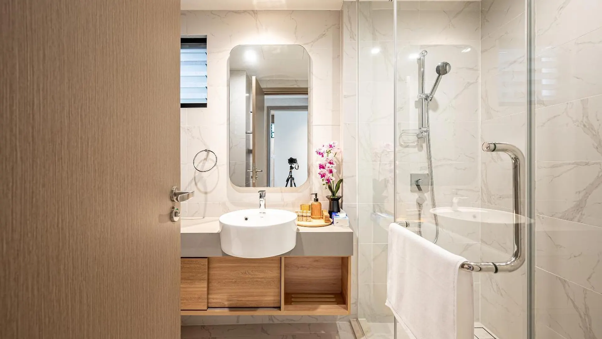 Zenity Luxury Apartment In District 1 Since 2024 Ho Chi Minh City 0*,