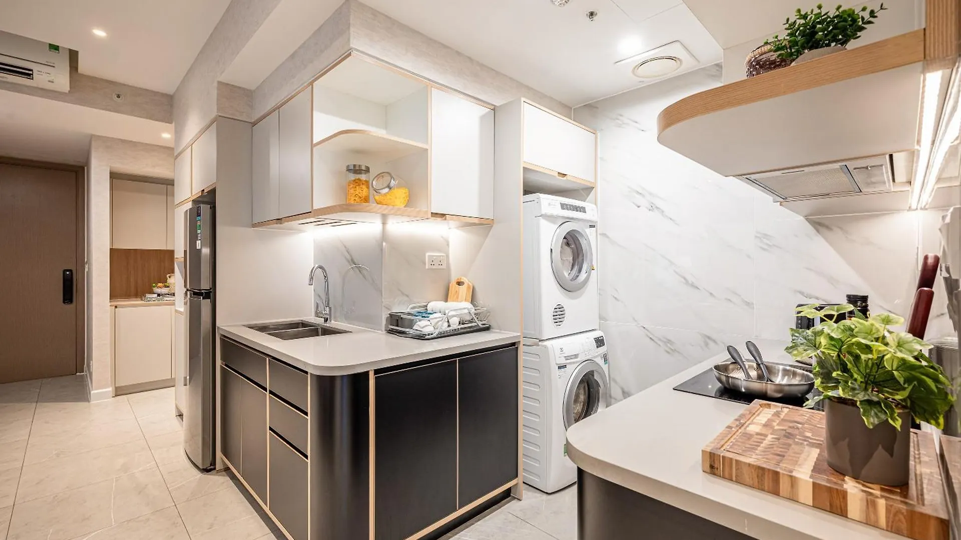 Zenity Luxury Apartment In District 1 Since 2024 Ho Chi Minh City 0*,